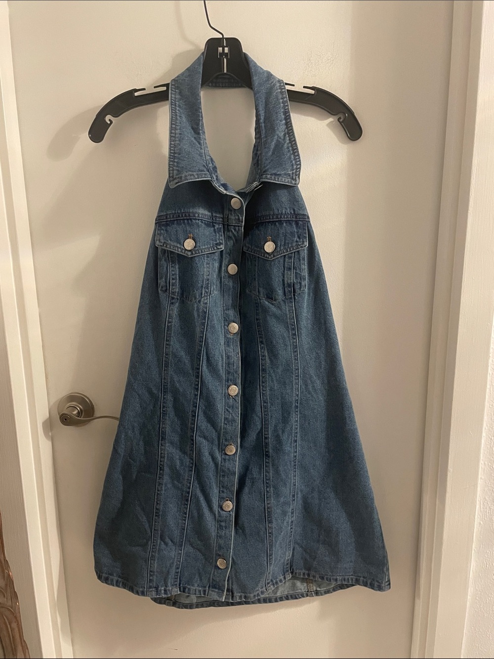 NWT HOUSE OF HARLOW 1960 SML REVOLVE COTTON DENIM HALTER NECK BUTTON UP DRESS